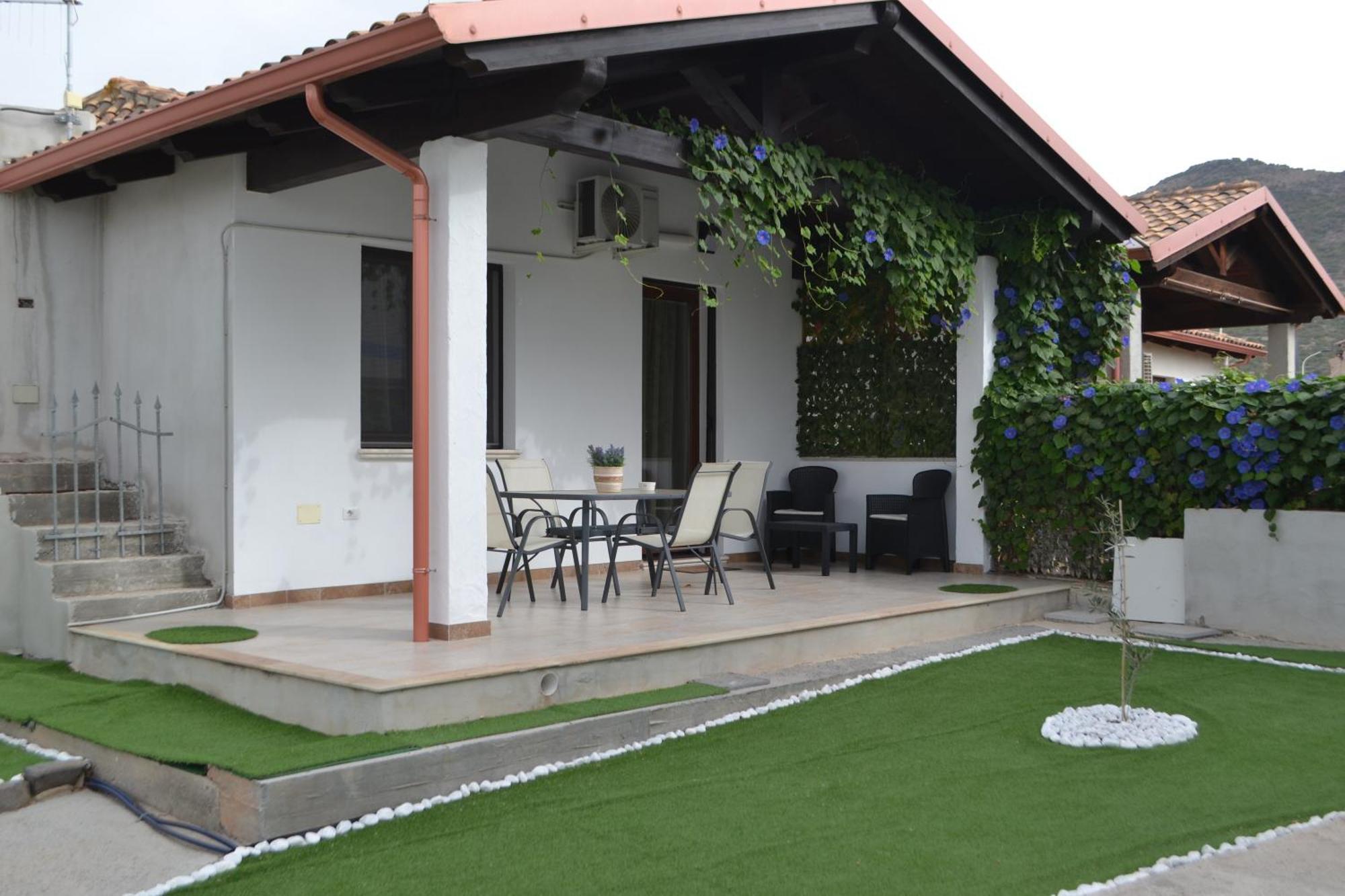 Casa Giovanna San Giovanni Suergiu Exterior photo